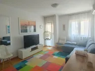 Izdavanje, jednosoban stan, 45m², City Kej, Podgorica - image 1