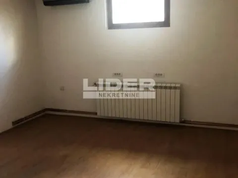 Rent, office space, 325m², Surčin, Beograd - image 16