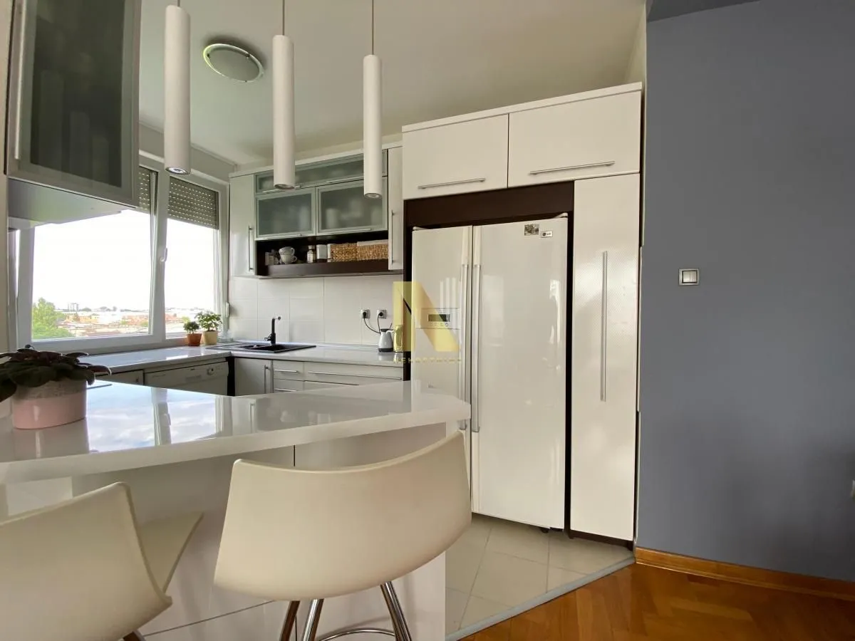Prodaja, stan, 144m², Spens, Novi Sad Sve Podlokacije