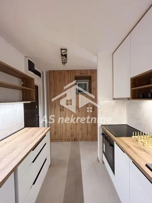 Izdavanje, stan, 34m², Stari Grad, Beograd