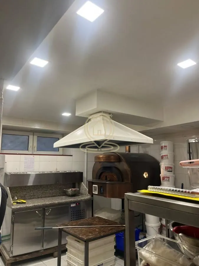 Rent, office space, 92m², Cvetni Trg, Vračar Sve Podlokacije