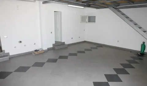 Rent, house, 250m², Donji Kokoti, Podgorica - image 14