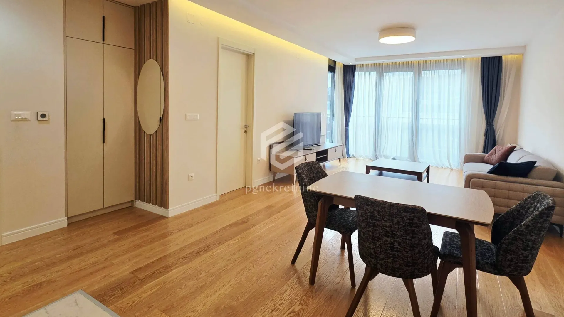 Prodaja, jednosoban stan, 57m², Podgorica, Crna Gora