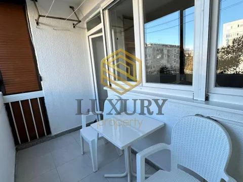 Izdavanje, dvosoban stan, 70m², Gintaš, Podgorica - image 2