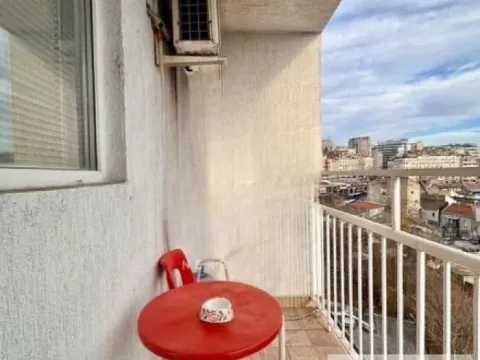 Izdavanje, trosoban stan, 65m², Savski Venac, Beograd - image 12