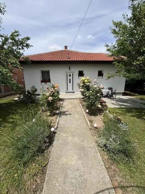 Sale, house, 80m², Batajnica, Beograd