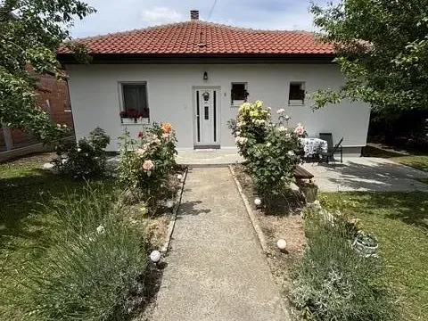 Prodaja, kuća, 80m², Batajnica, Beograd - image 2