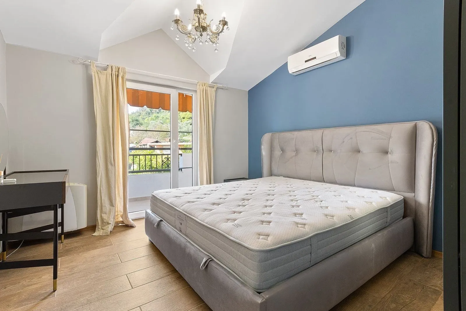 Prodaja, kuća, 234m², Dumidran, Tivat