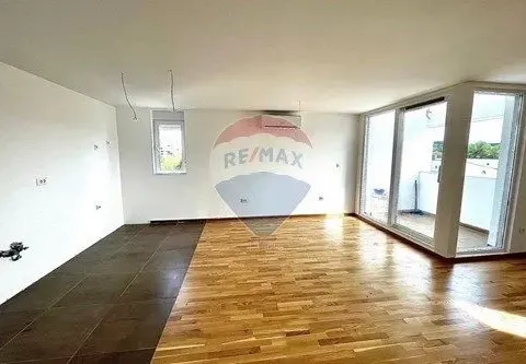 Prodaja, trosoban stan, 93m², Blok 9, Podgorica - image 3