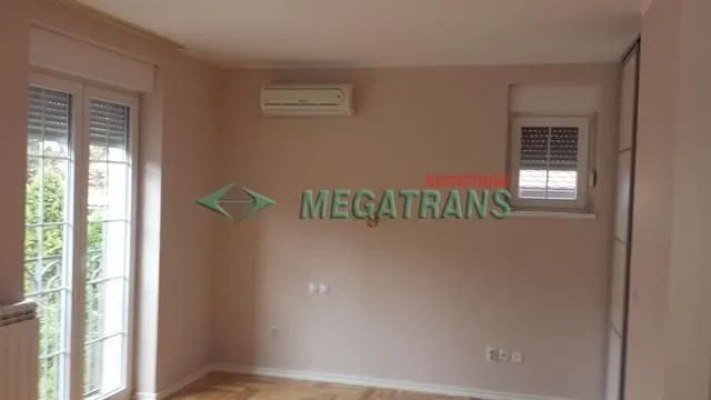 Rent, house, 300m², Savski Venac, Beograd
