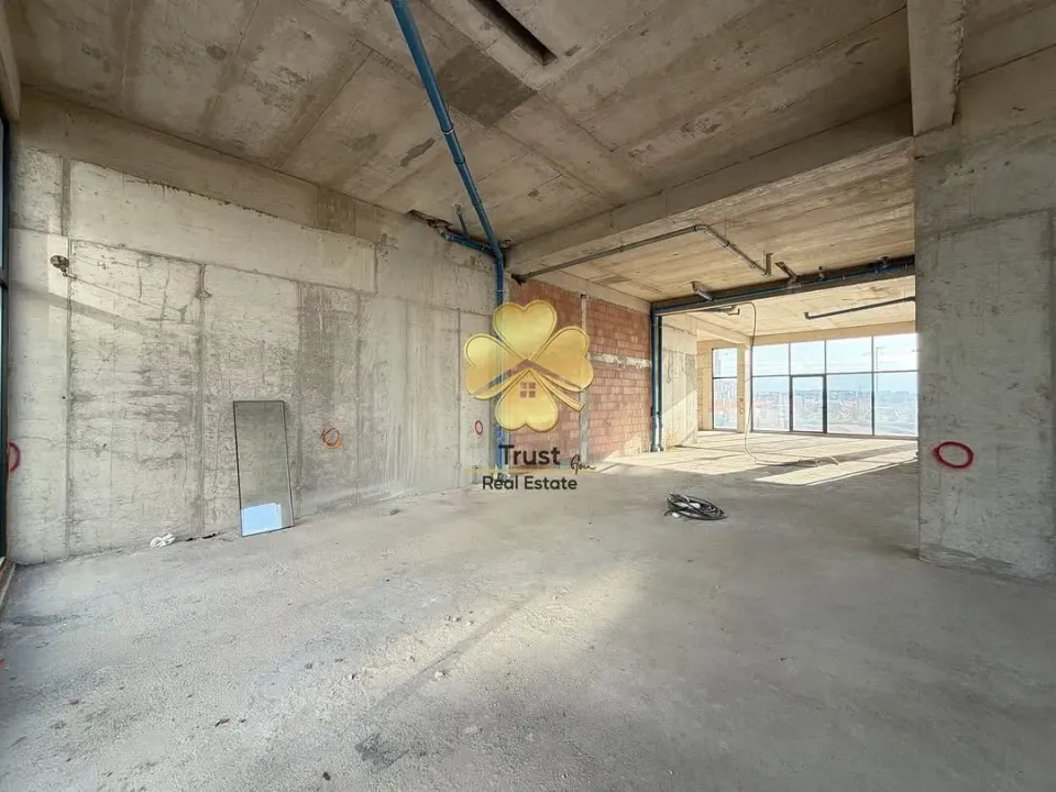 Rent, office space, 285m², Stari Aerodrom, Podgorica
