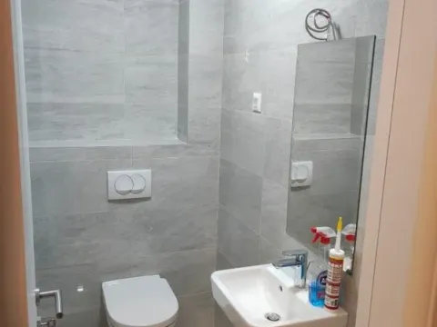 Izdavanje, dvosoban stan, 64m², Zabjelo, Podgorica - image 9