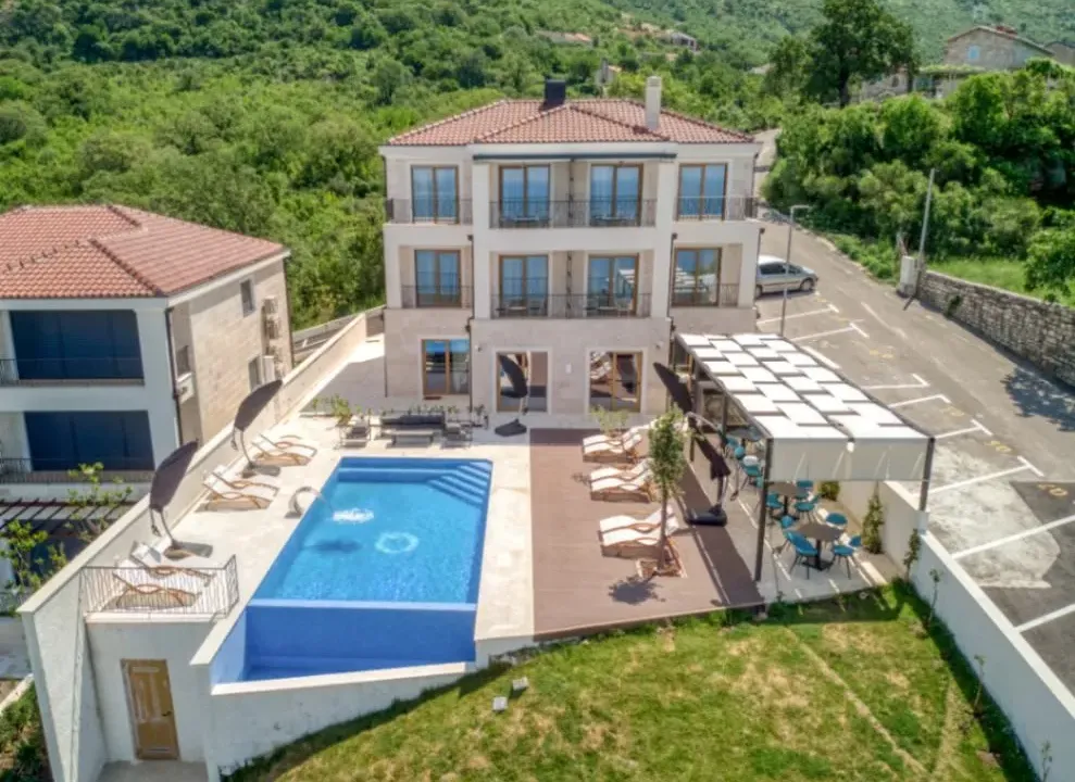 Sale, house, 450m², Blizikuće, Budva