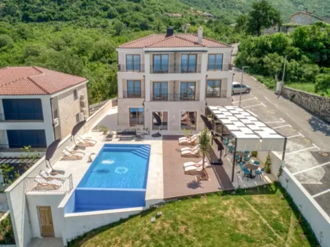 Sale, house, 450m², Blizikuće, Budva