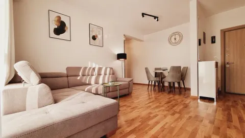 Stan in Bečići