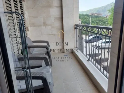 Rent, one bedroom apartment, 57m², Dobrota, Kotor - image 9