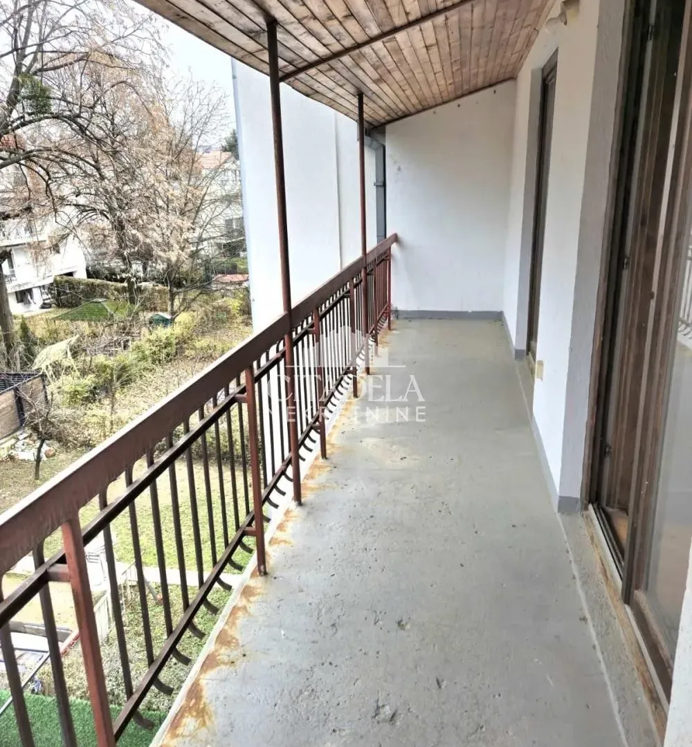 Prodaja, trosoban stan, 75m², Cerak, Beograd