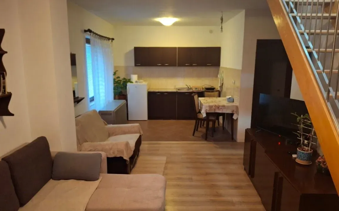 Izdavanje, garsonjera, 43m², Veliki Mokri Lug, Zvezdara Sve Podlokacije