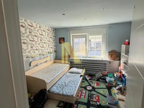 Izdavanje, kuća, 130m², Salajka, Novi Sad Sve Podlokacije - image 6