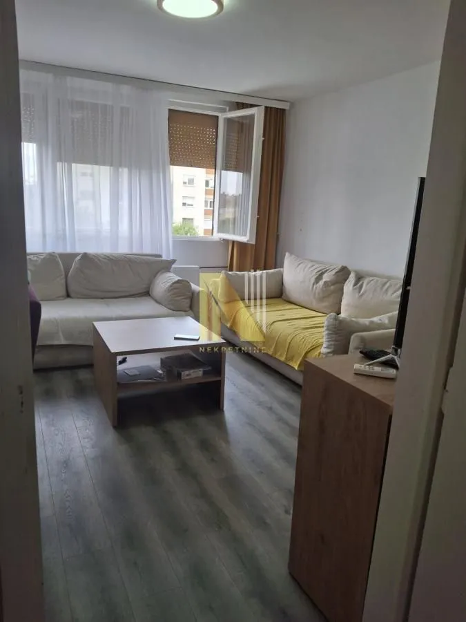 Prodaja, trosoban stan, 77m², Radijalac, Subotica