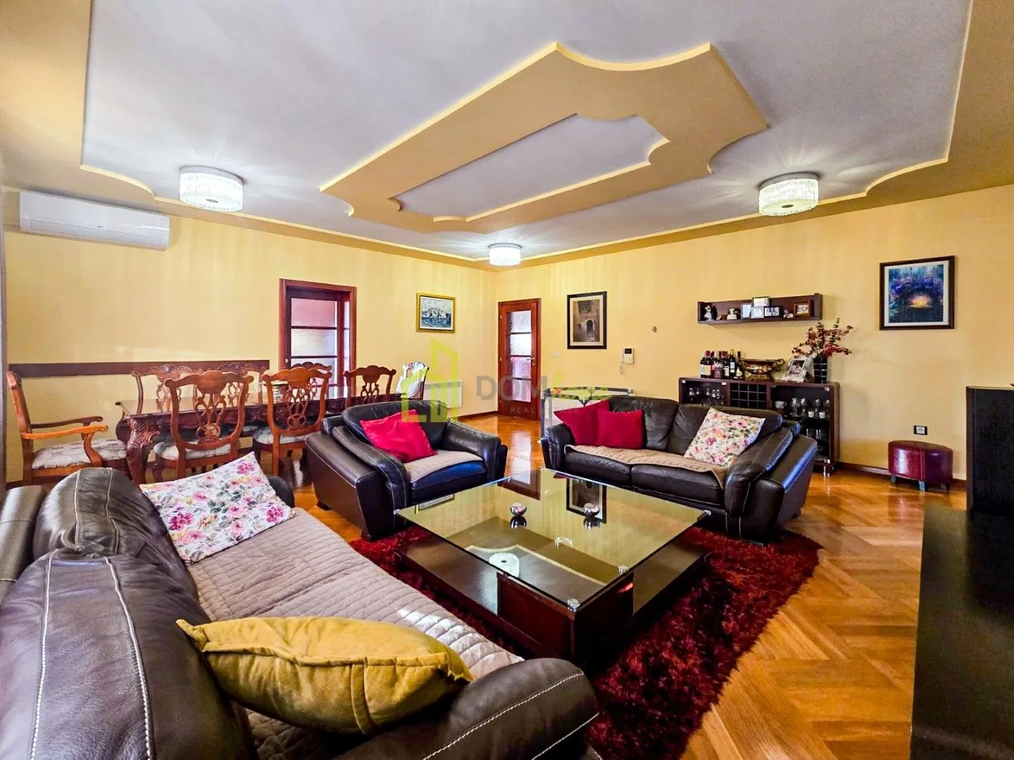 Prodaja, kuća, 356m², Tološi, Podgorica