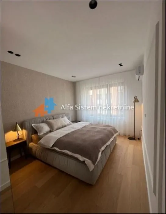 Rent, four bedroom apartment, 112m², Stari Grad, Beograd