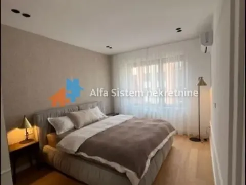 Izdavanje, četvorosoban stan, 112m², Stari Grad, Beograd - image 16