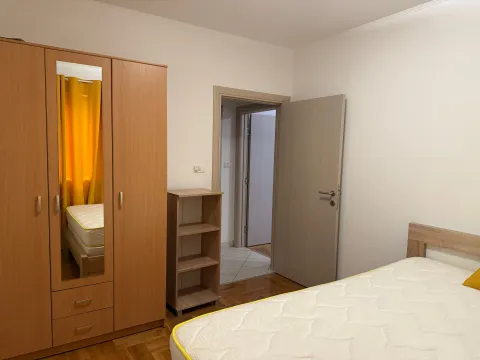 Izdavanje, jednosoban stan, 57m², Momišići, Podgorica - image 5