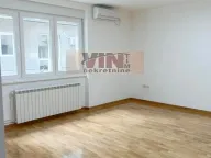 Prodaja, trosoban stan, 69m², Kalenić Pijaca, Vračar Sve Podlokacije - image 1