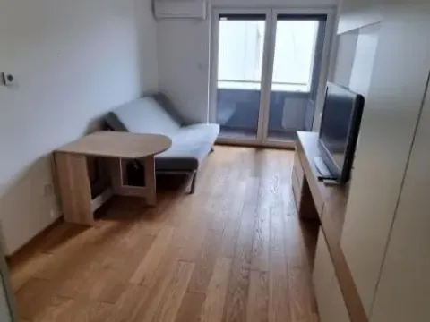 Izdavanje, garsonjera, 28m², Grbavica, Novi Sad Sve Podlokacije - image 4
