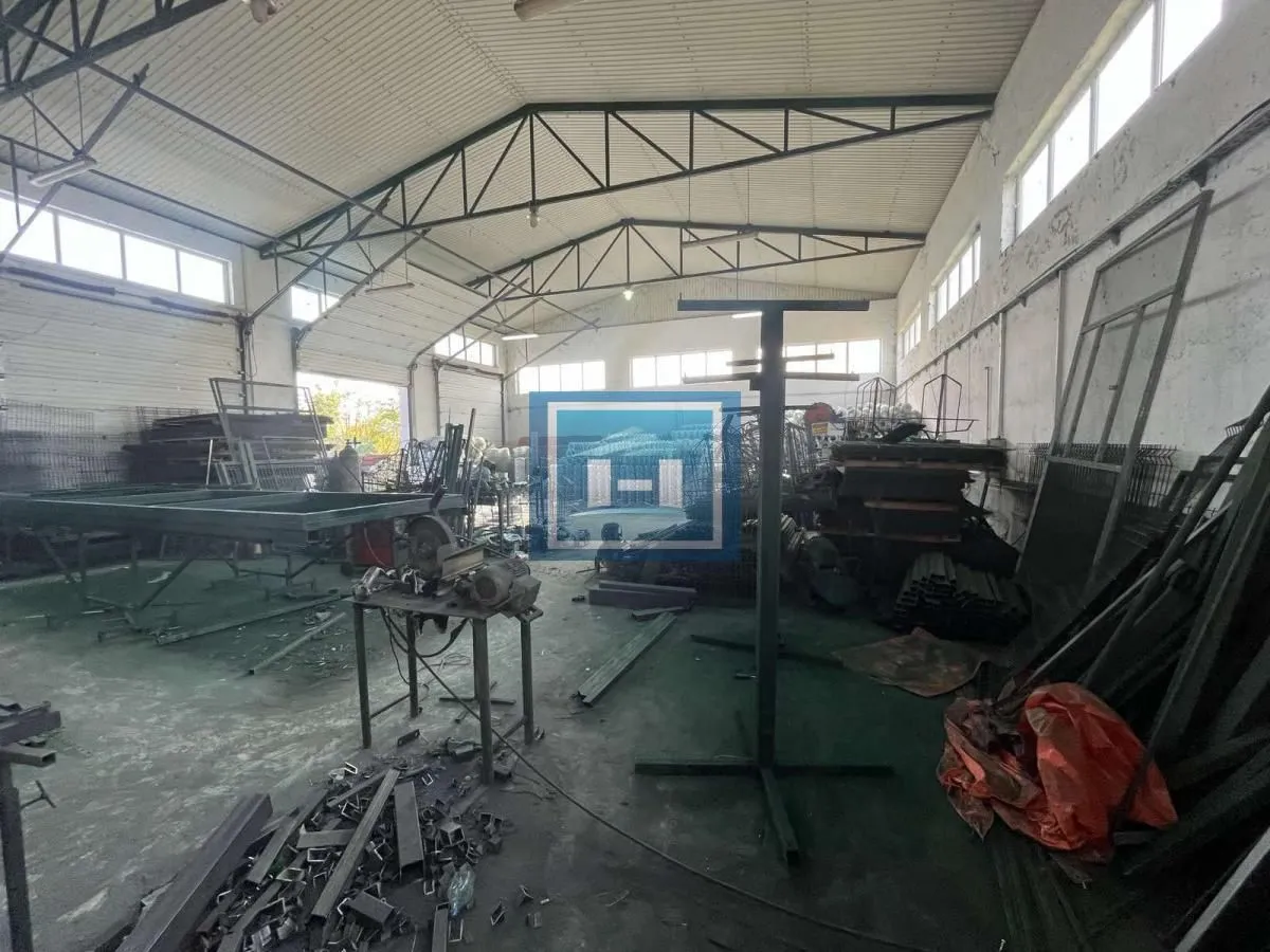 Prodaja, poslovni prostor, 490m², Lipar, Jagodina