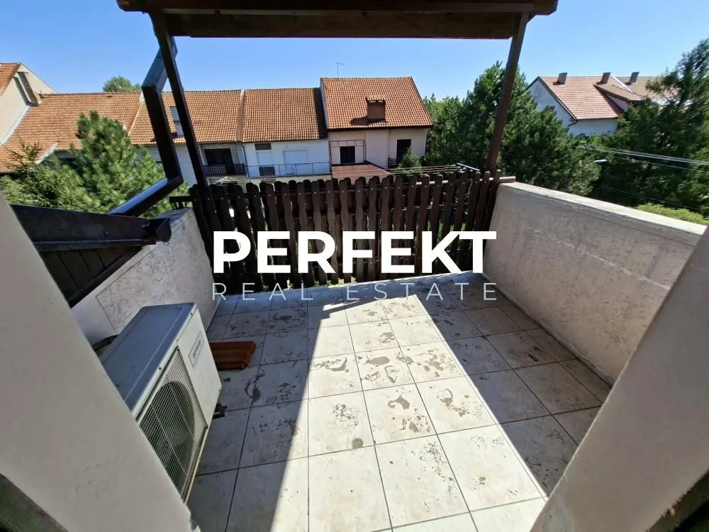 Prodaja, četvorosoban stan, 90m², Misa, Pančevo