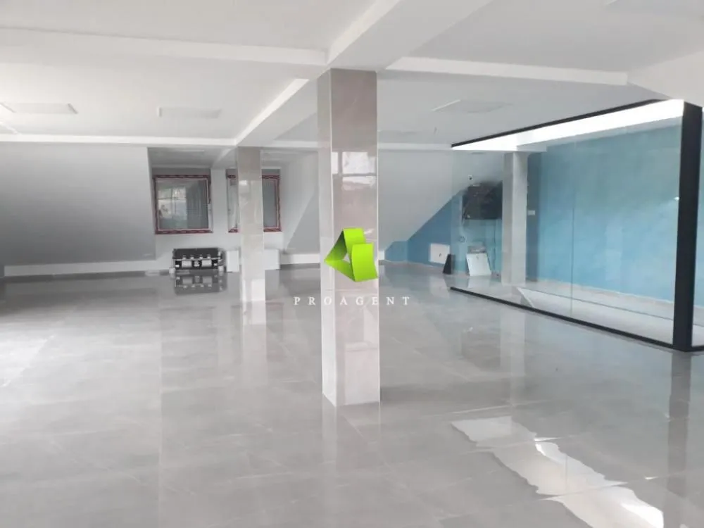Rent, office space, 260m², Medijana, Niš