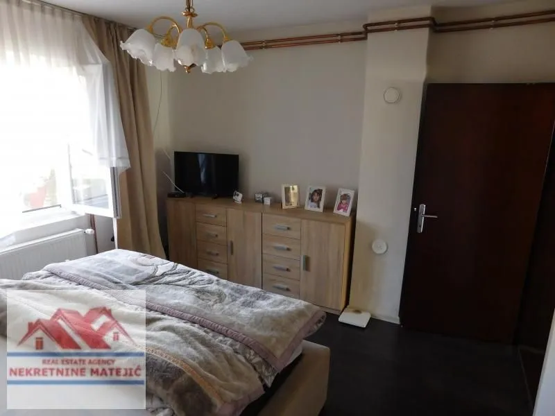Prodaja, kuća, 250m², Ćava, Kragujevac