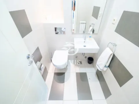 Izdavanje, stan, 131m², Južni Bulevar, Vračar Sve Podlokacije - image 3