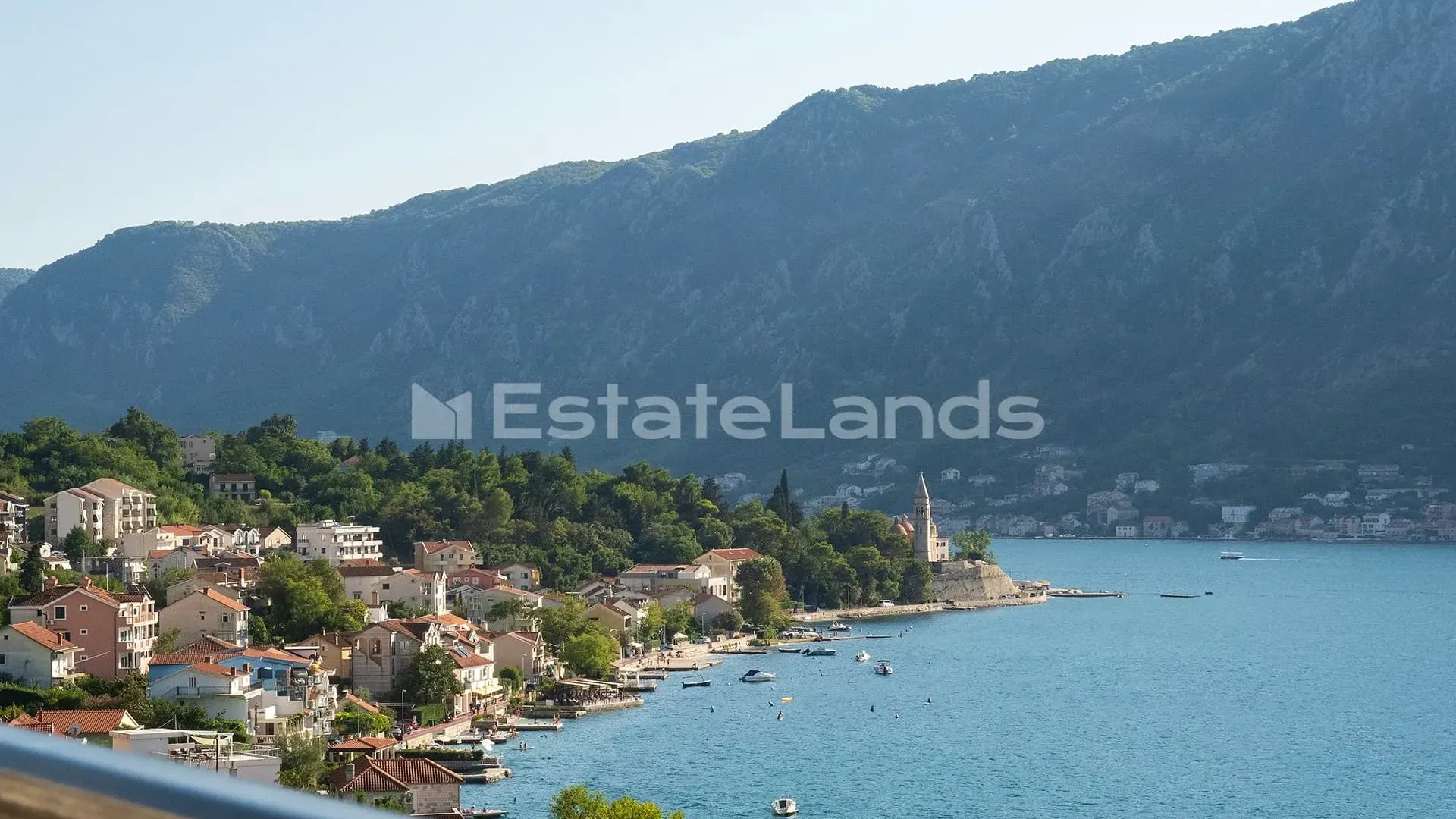 Prodaja, dvosoban stan, 85m², Dobrota, Kotor