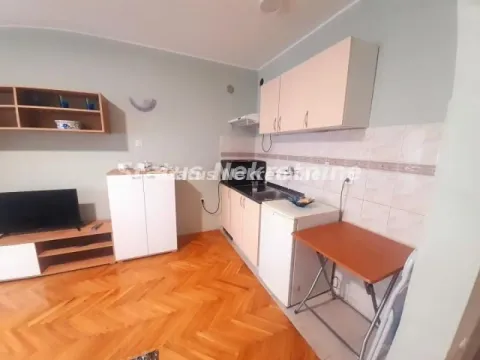 Izdavanje, garsonjera, 25m², Bulevar Oslobodjenja, Novi Sad Sve Podlokacije - image 8