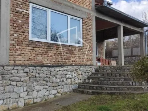 Prodaja, kuća, 170m², Voždovac Sve Podlokacije, Beograd - image 4