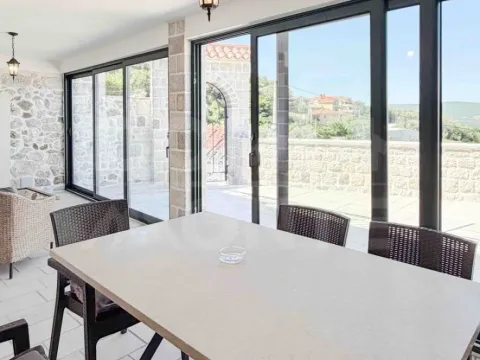 Izdavanje, dvosoban stan, 80m², Tivat, Crna Gora - image 6