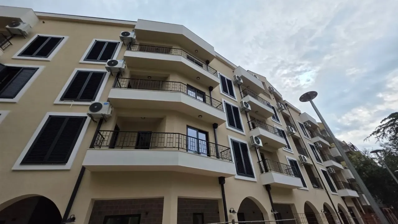 Prodaja, jednosoban stan, 55m², Budva, Crna Gora