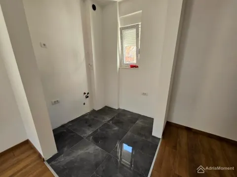 Prodaja, jednosoban stan, 45m², Centar, Budva - image 2