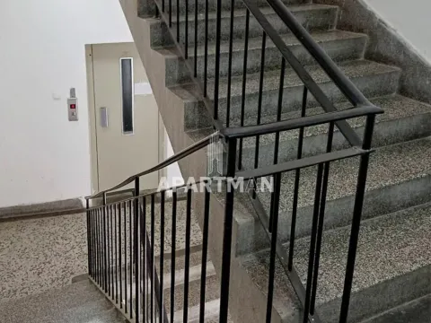 Prodaja, trosoban stan, 68m², Stari Grad, Beograd - image 9