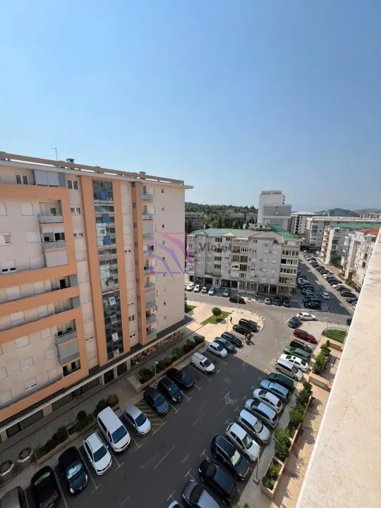 Izdavanje, jednosoban stan, 48m², City Kej, Podgorica