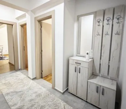 Izdavanje, dvosoban stan, 68m², Stara Varoš, Podgorica - image 9