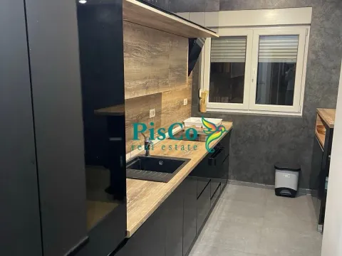 Izdavanje, trosoban stan, 100m², City Kvart, Podgorica - image 11