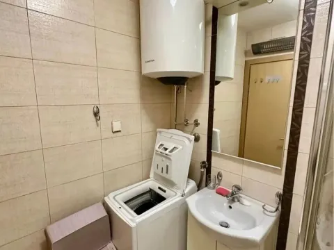 Izdavanje, jednosoban stan, 36m², Stari Aerodrom, Podgorica - image 7