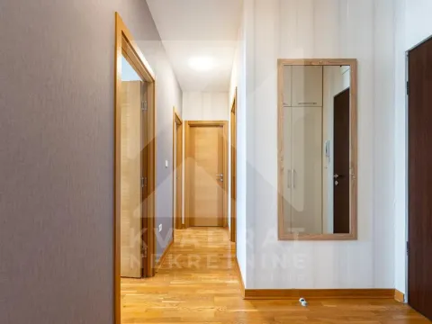 Sale, two bedroom apartment, 63m², City Kvart, Podgorica - image 18