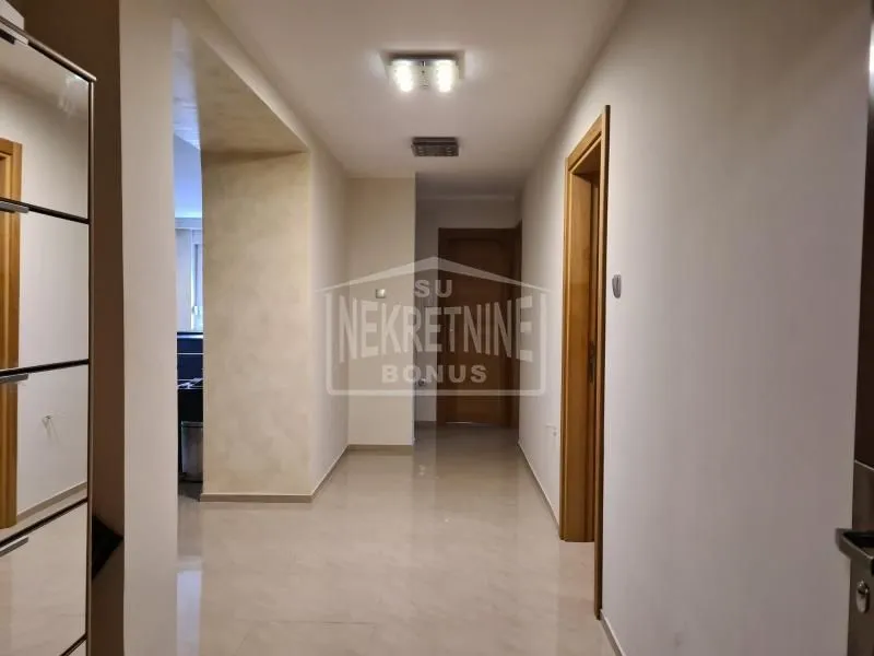 Prodaja, kuća, 250m², Aleksandrovo, Subotica
