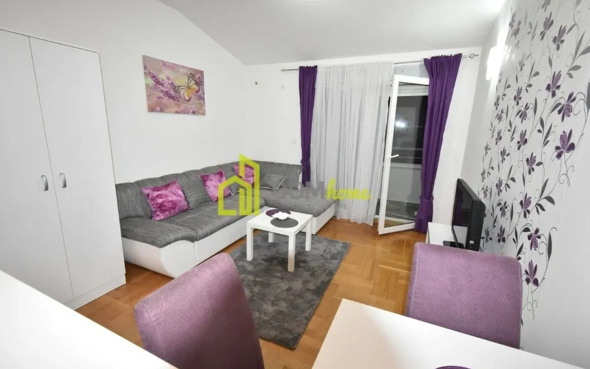 Prodaja, garsonjera, 27m², Stari Aerodrom, Podgorica