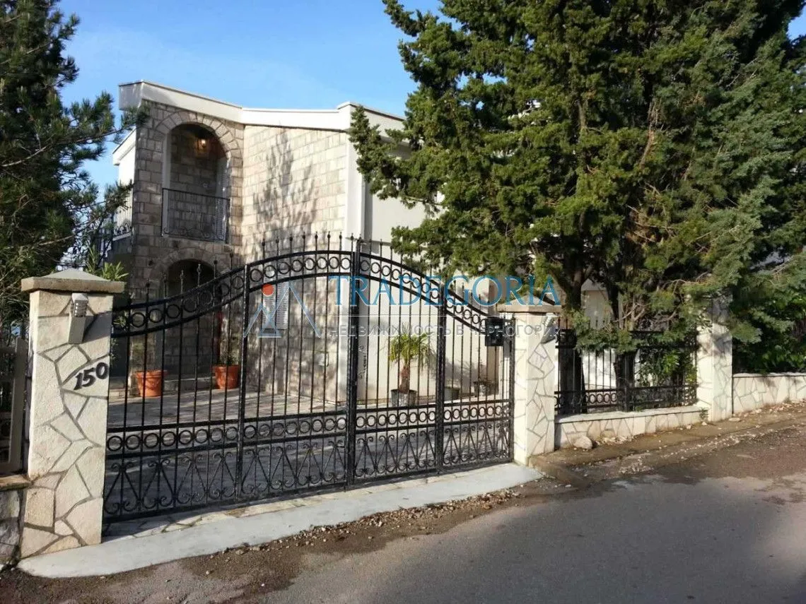 Prodaja, kuća, 228m², Sutomore, Bar